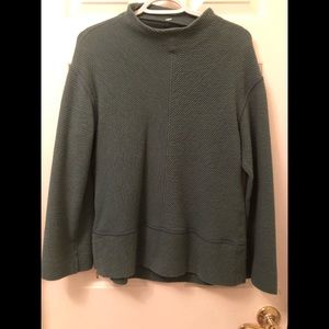 Amazing layering top from Lulu!